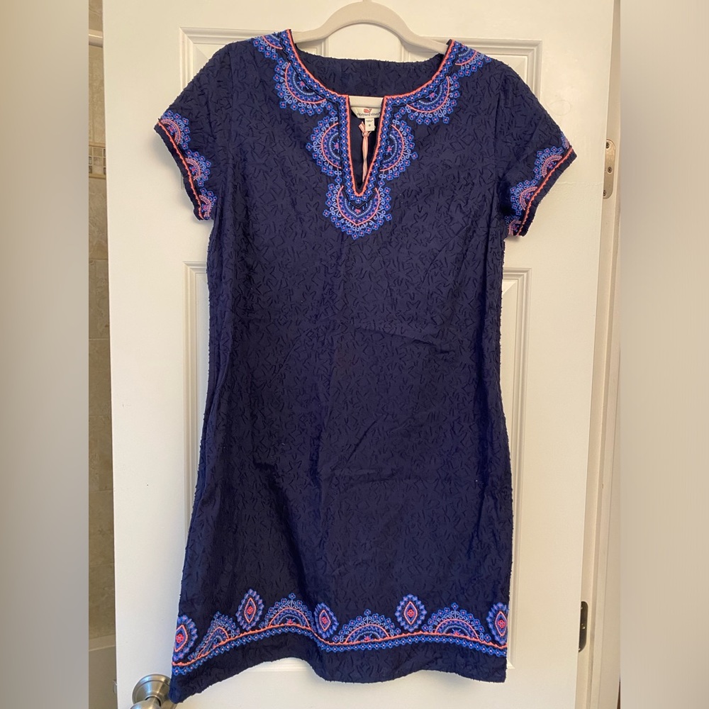 Vintage vineyard vines dress